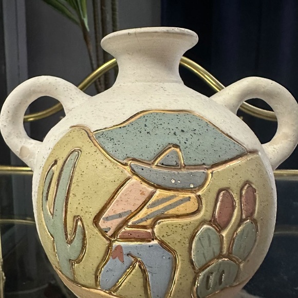 ‼️‼️HOST PICK ‼️‼️ Mexican art pottery vase with Artist Acevloza - Picture 3 of 5